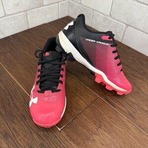 Girls size 1 softball cleats Under Armour